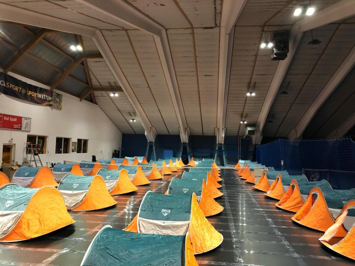 Hotel Indoor Camping Formel1 Motogp Spielberg à Judenburg Extérieur photo