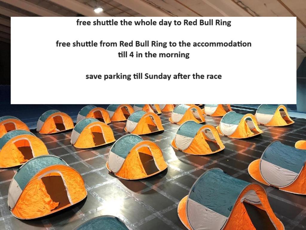 Hotel Indoor Camping Formel1 Motogp Spielberg à Judenburg Extérieur photo