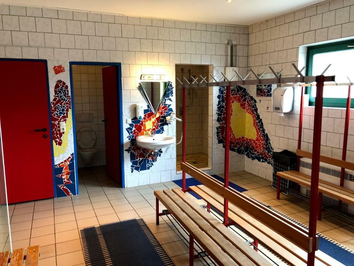 Hotel Indoor Camping Formel1 Motogp Spielberg à Judenburg Extérieur photo